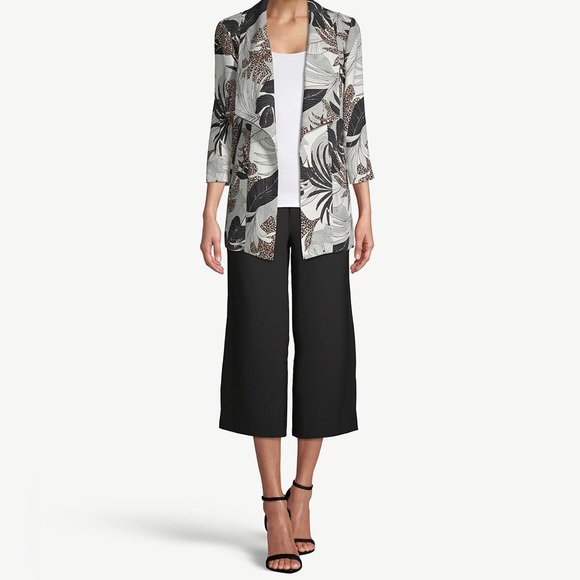 Chico’s Black Wide Leg Culottes - Picture 2 of 11